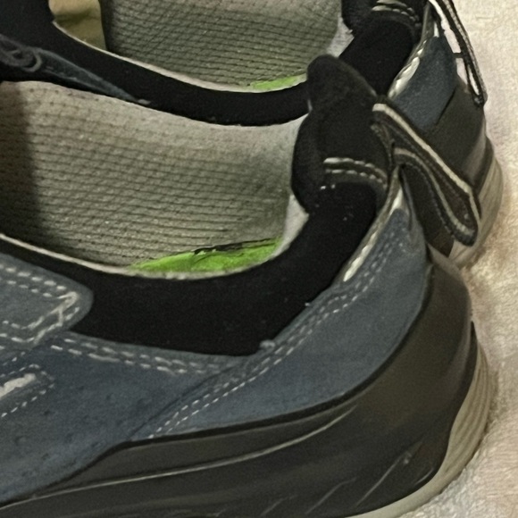 U Power Blue Steel Toe Safety Shoes Sz 7 - 7 1/2 (38) - Picture 3 of 13